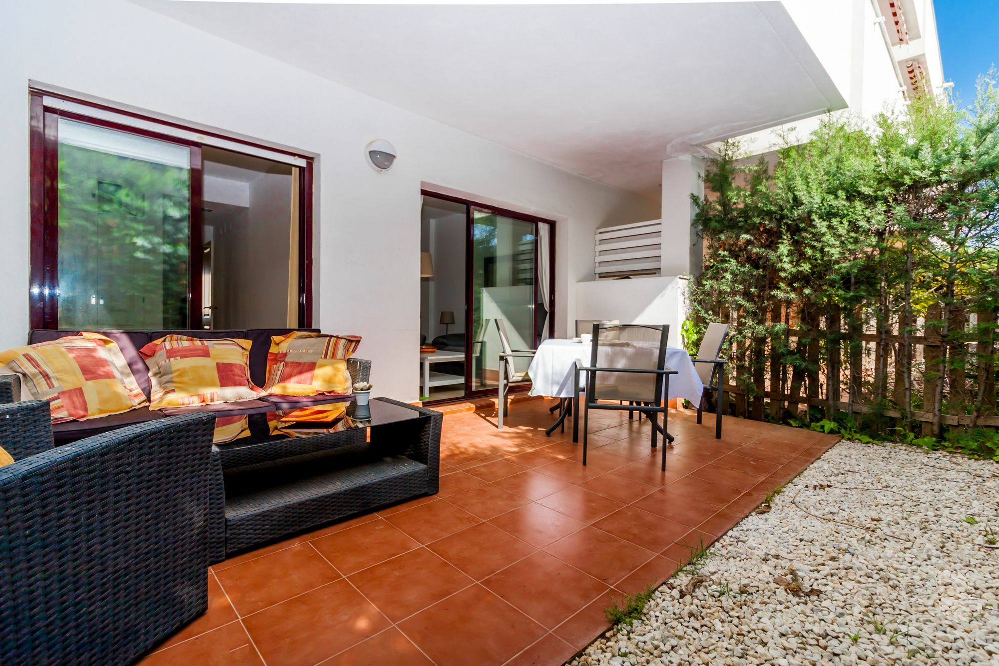 Jade Riviera Del Sol Canovas *